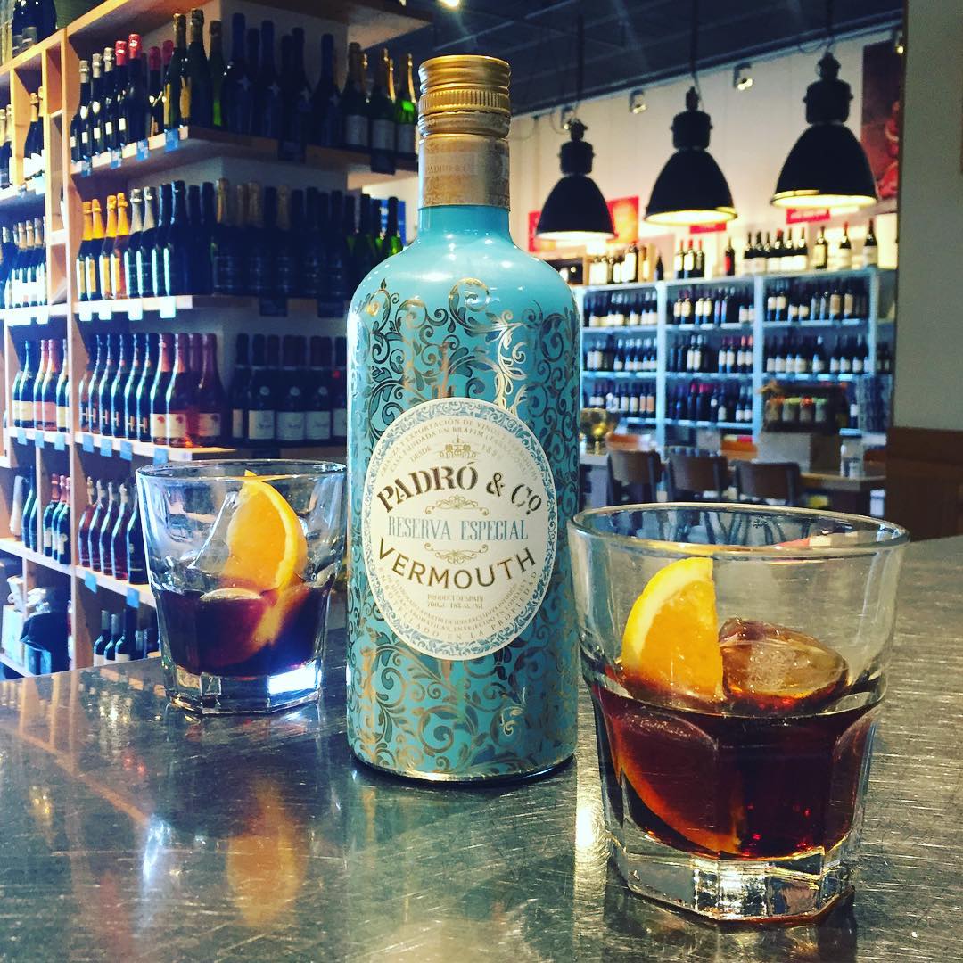 It’s Vermut O’clock! We’re drinking the Reserva Especial by Padró&Co, a little family owned winery from Tarragona that has been producing vermouth since 1886! Drink it with ice and a slice of orange or add a dash of Tonic! @vinoycoibiza @vermouthpadro #vinoyco #wineshop #ibizawineshop #ibiza #vermut #vermouth #vermouthtonic #summerdrinks #vermut #ibiza2017  #winelovers
